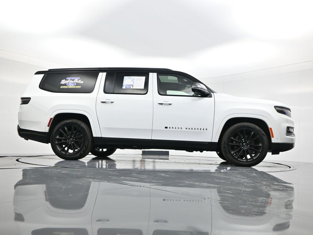 2024 Jeep Wagoneer L Series III photo 40
