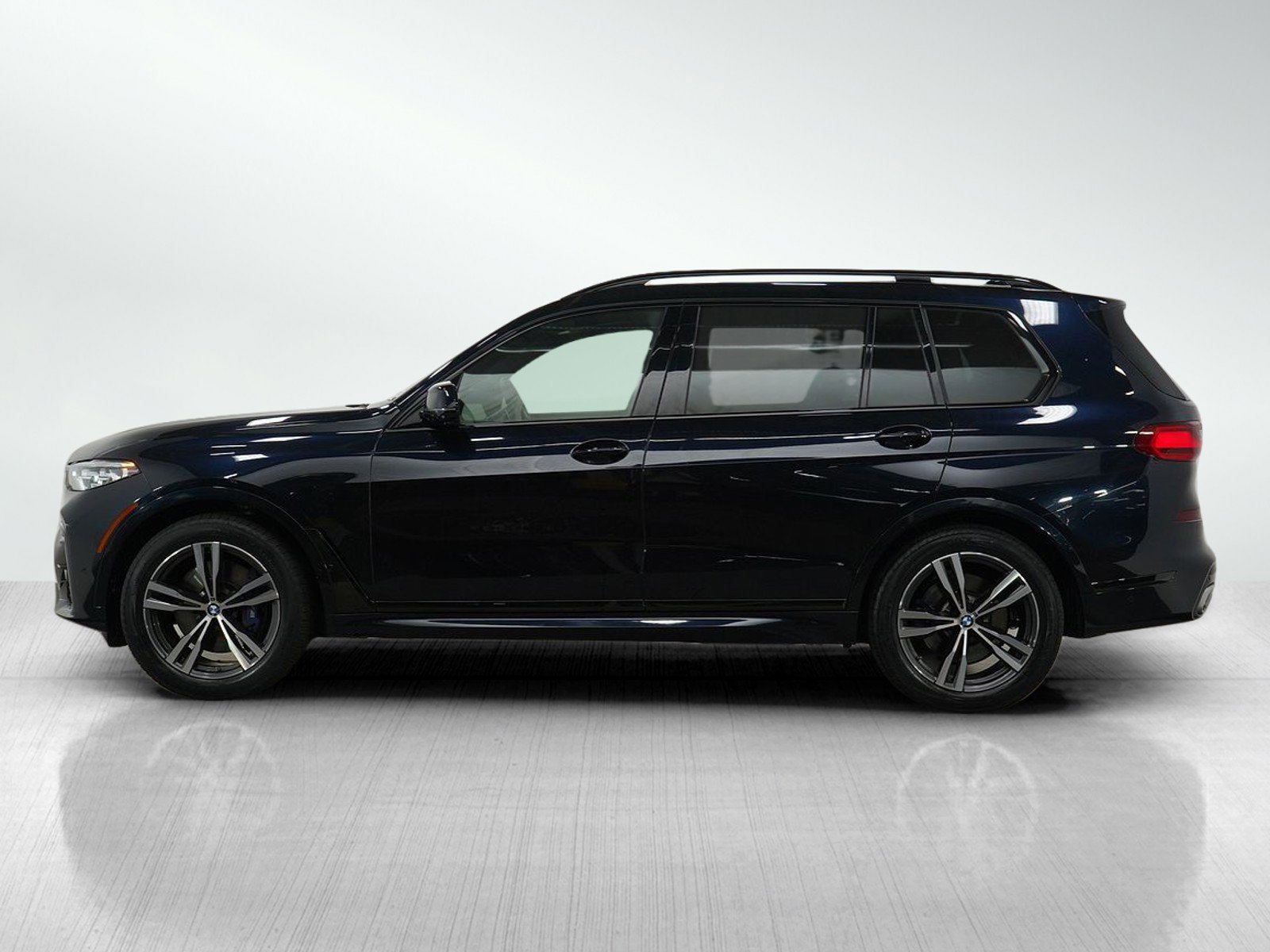 Used 2019 BMW X7 40i with VIN 5UXCW2C51KL082321 for sale in Bloomington, Minnesota