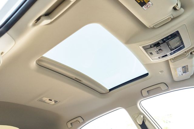 2019 Lexus NX 300h Luxury photo 12