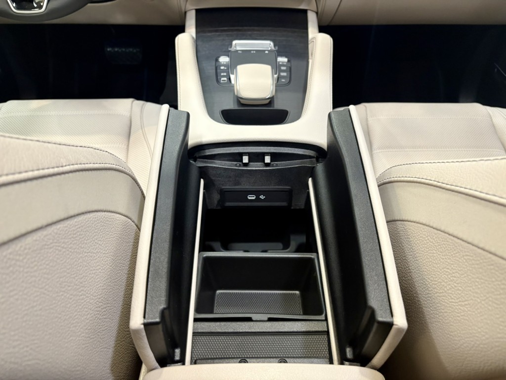 2026 Mercedes Benz GLE 450 4MATIC photo 23