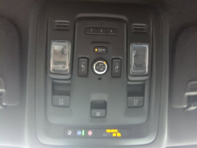 2024 Chevrolet Tahoe Z71 photo 3