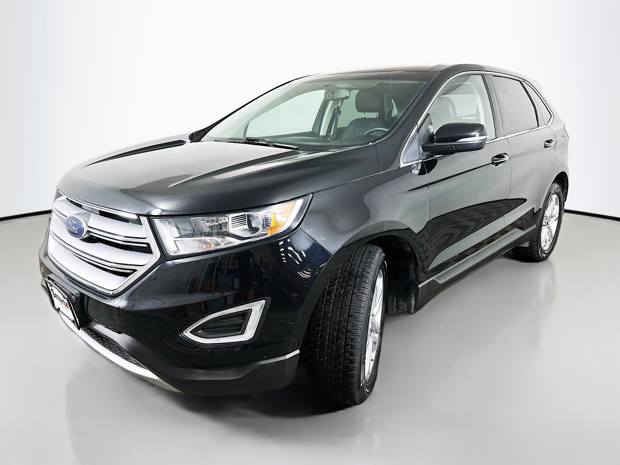 2018 Ford Edge Titanium photo 3