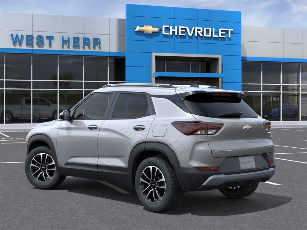 2026 Chevrolet Trailblazer LT photo 2