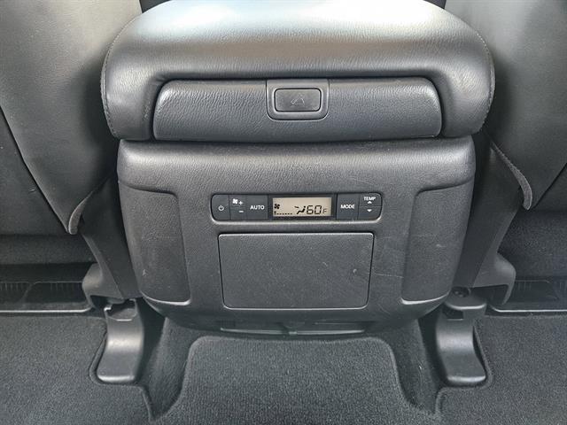 2024 Nissan Armada SV photo 17