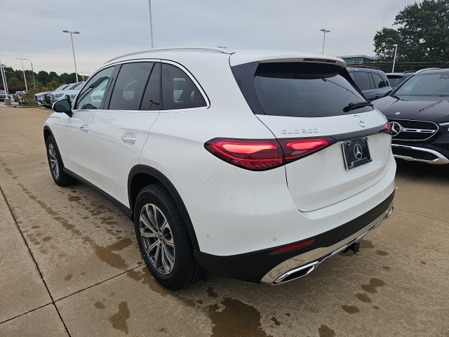 2026 Mercedes Benz GLC 300 4MATIC photo 4