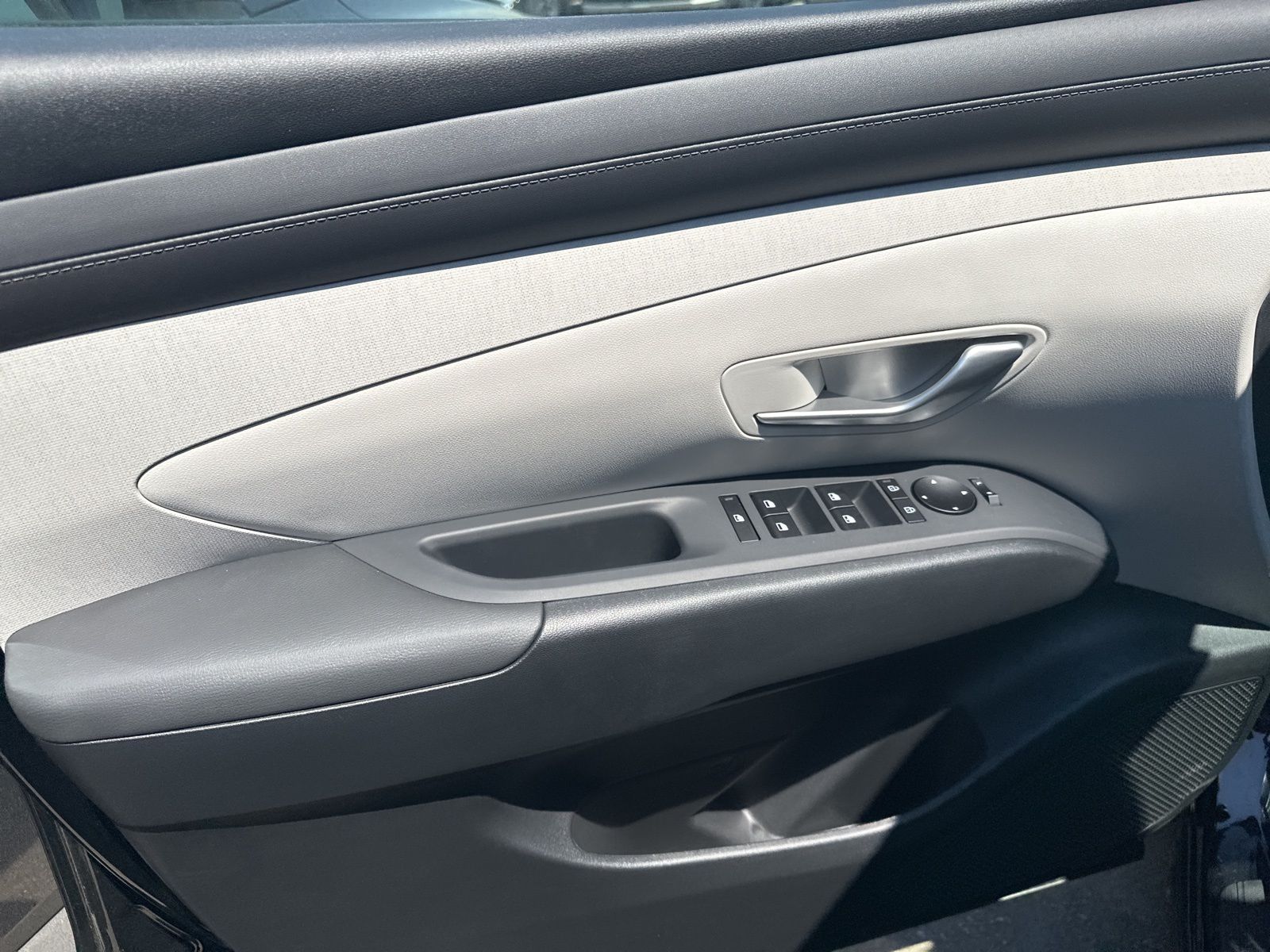 2025 Hyundai Tucson SEL Convenience photo 10