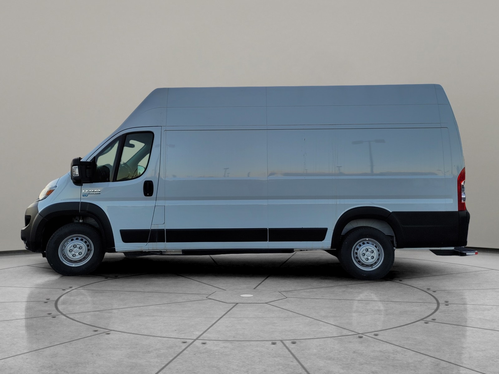 2024 Ram 3500 photo 4