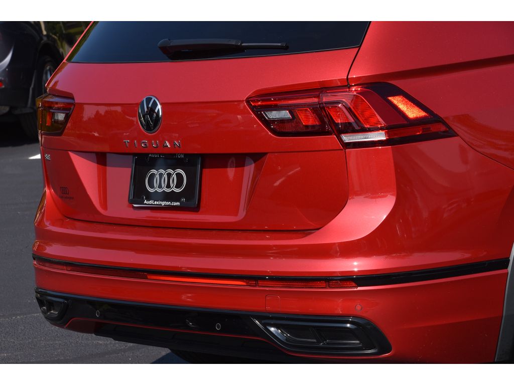 2024 Volkswagen Tiguan SE R-Line Black photo 27