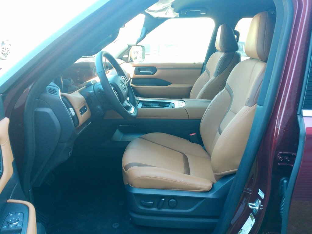 2025 Nissan Armada SL photo 8