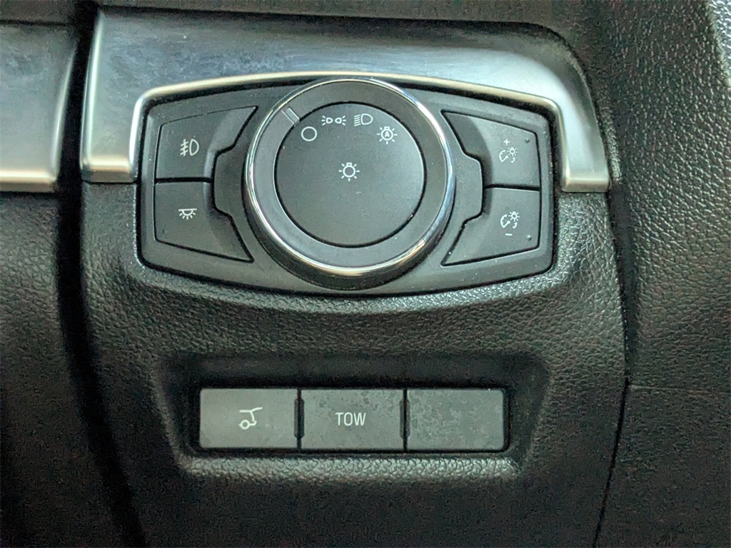 2018 Ford Explorer Sport photo 24