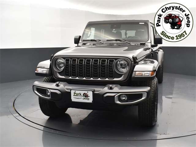 2025 Jeep Gladiator Sport S photo 2