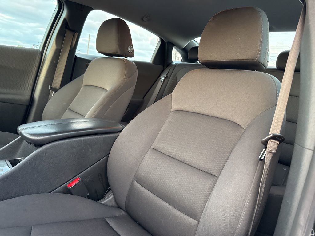 2023 Chevrolet Malibu 1LT photo 10