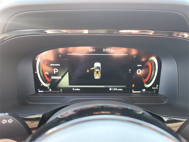 2025 Nissan Pathfinder Platinum photo 16