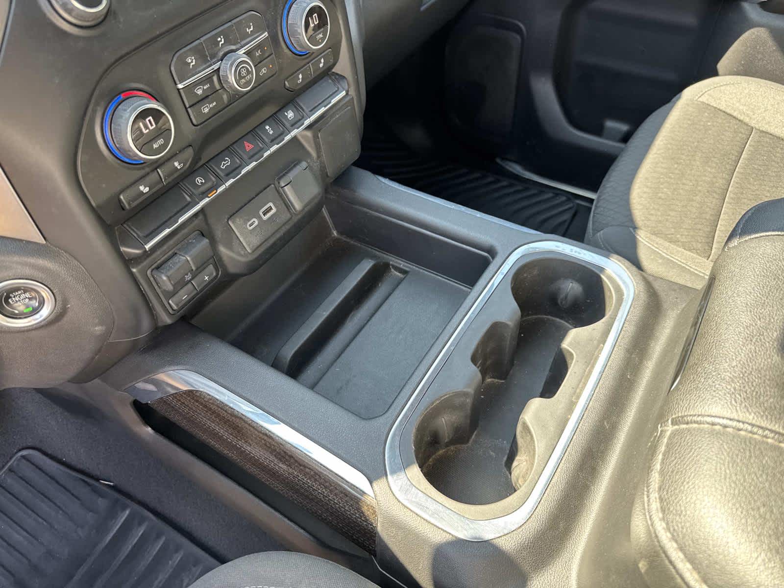 2021 Chevrolet Silverado RST photo 42