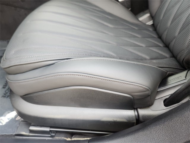 2026 Mercedes Benz S 63 e photo 7