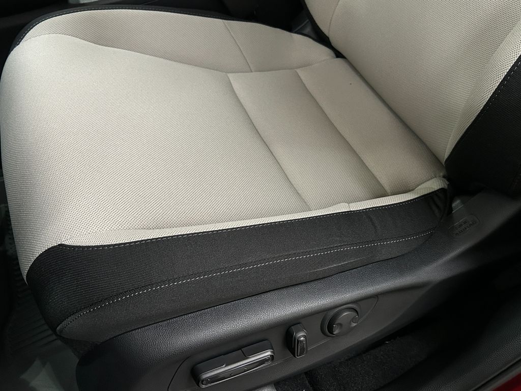 2026 Honda CR-V EX photo 12