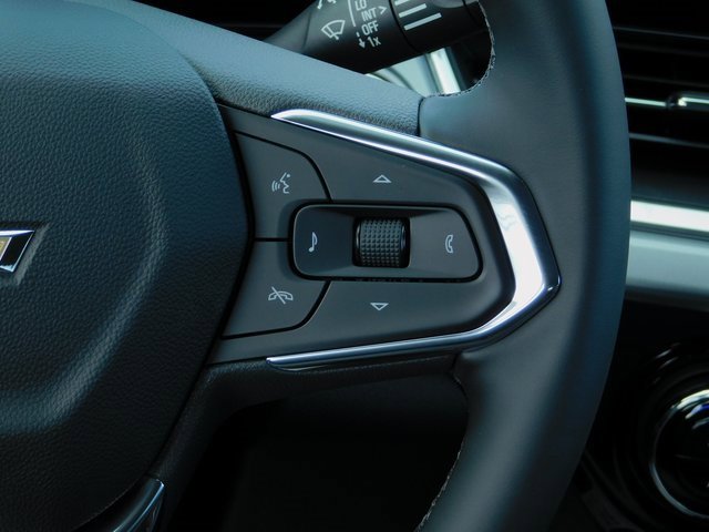 2025 Chevrolet Trax LT photo 14
