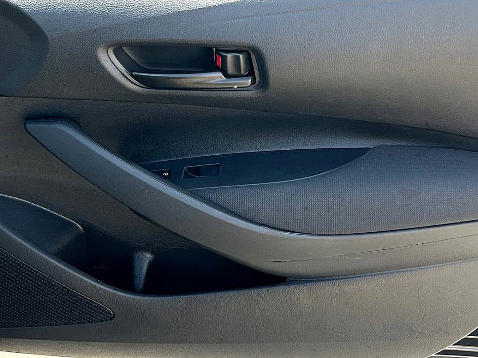 2024 Toyota Corolla LE photo 20