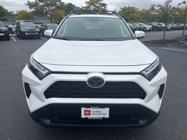 2022 Toyota RAV4 XLE photo 8