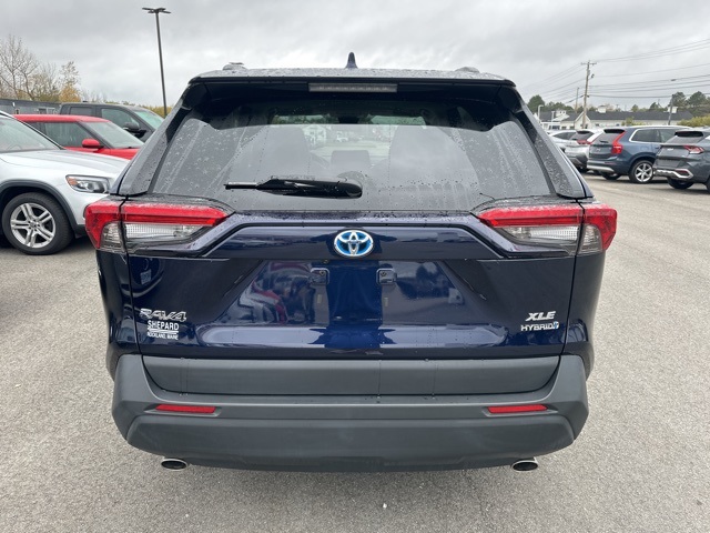 2024 Toyota RAV4 Hybrid XLE Premium photo 2