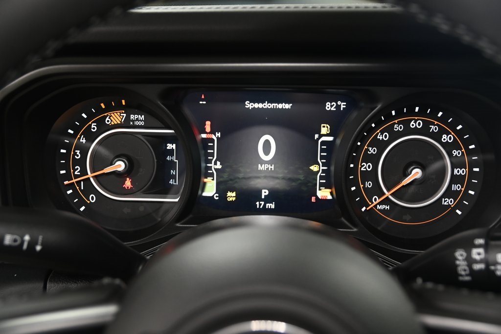 2025 Jeep Wrangler Rubicon photo 13