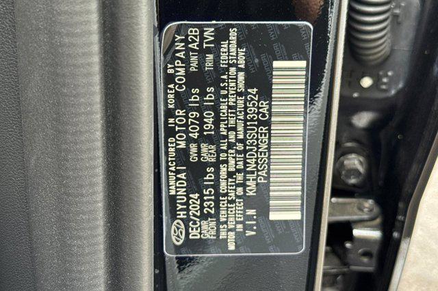 2025 Hyundai Elantra Hybrid Limited photo 18