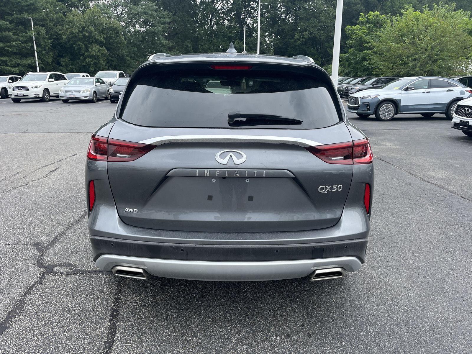 2025 Infiniti QX50 Luxe AWD photo 2