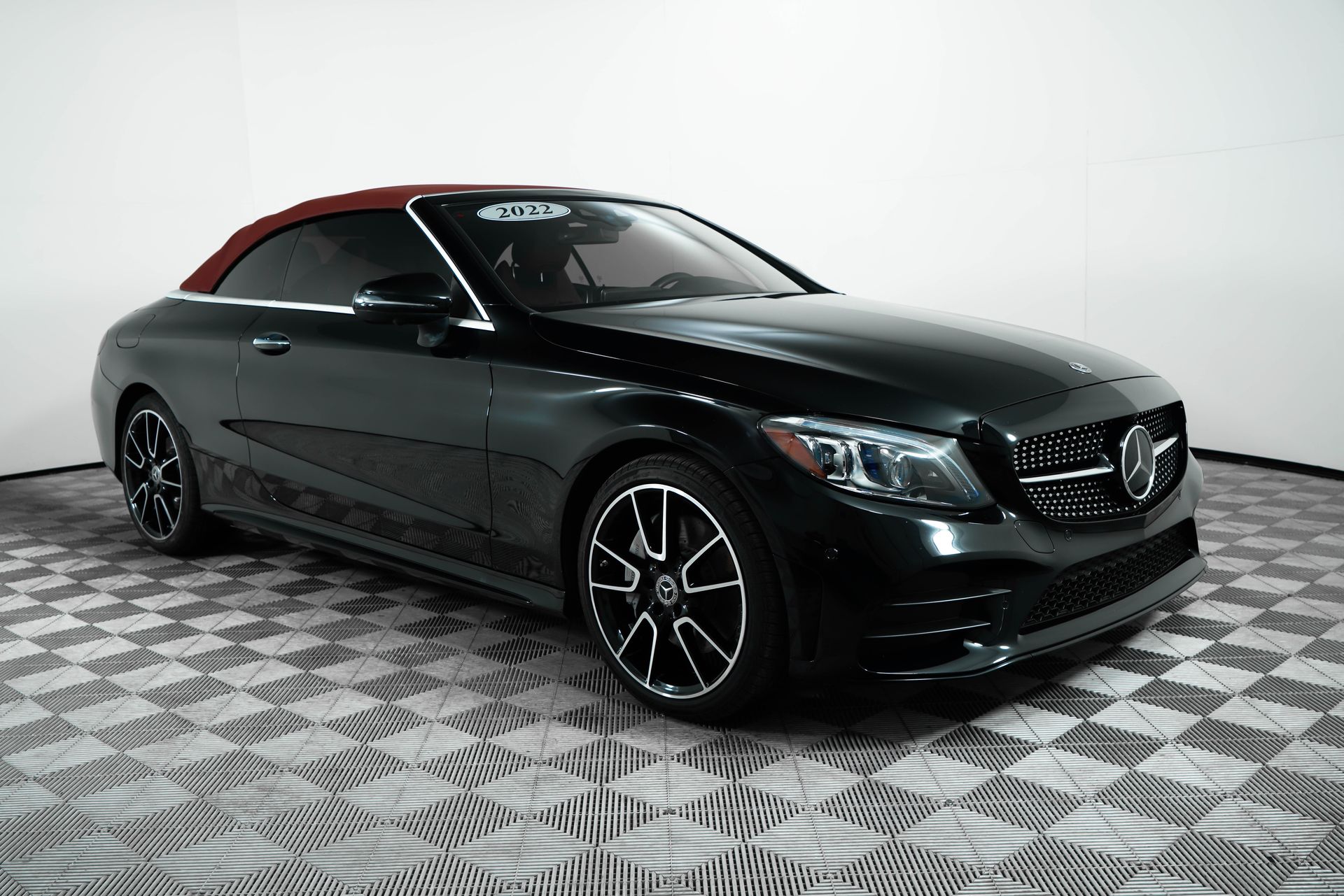 2022 Mercedes Benz C 300 photo 2