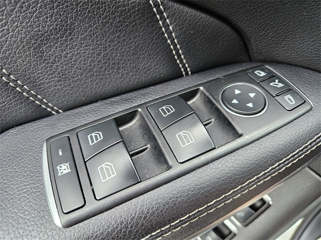 2014 Mercedes Benz GL 550 photo 30