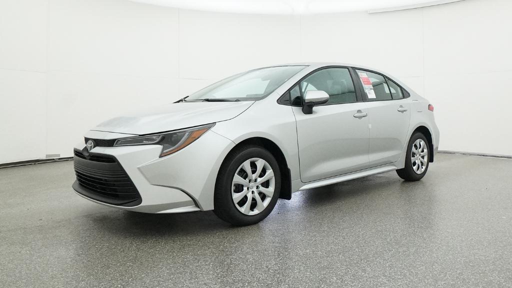 2025 Toyota Corolla LE photo 3