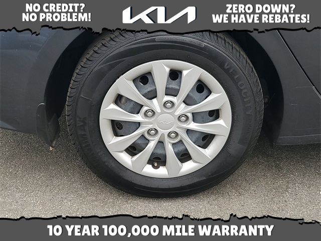 2024 Kia Forte LX photo 6