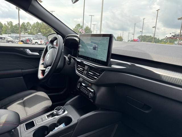2026 Ford Escape ST-Line photo 15