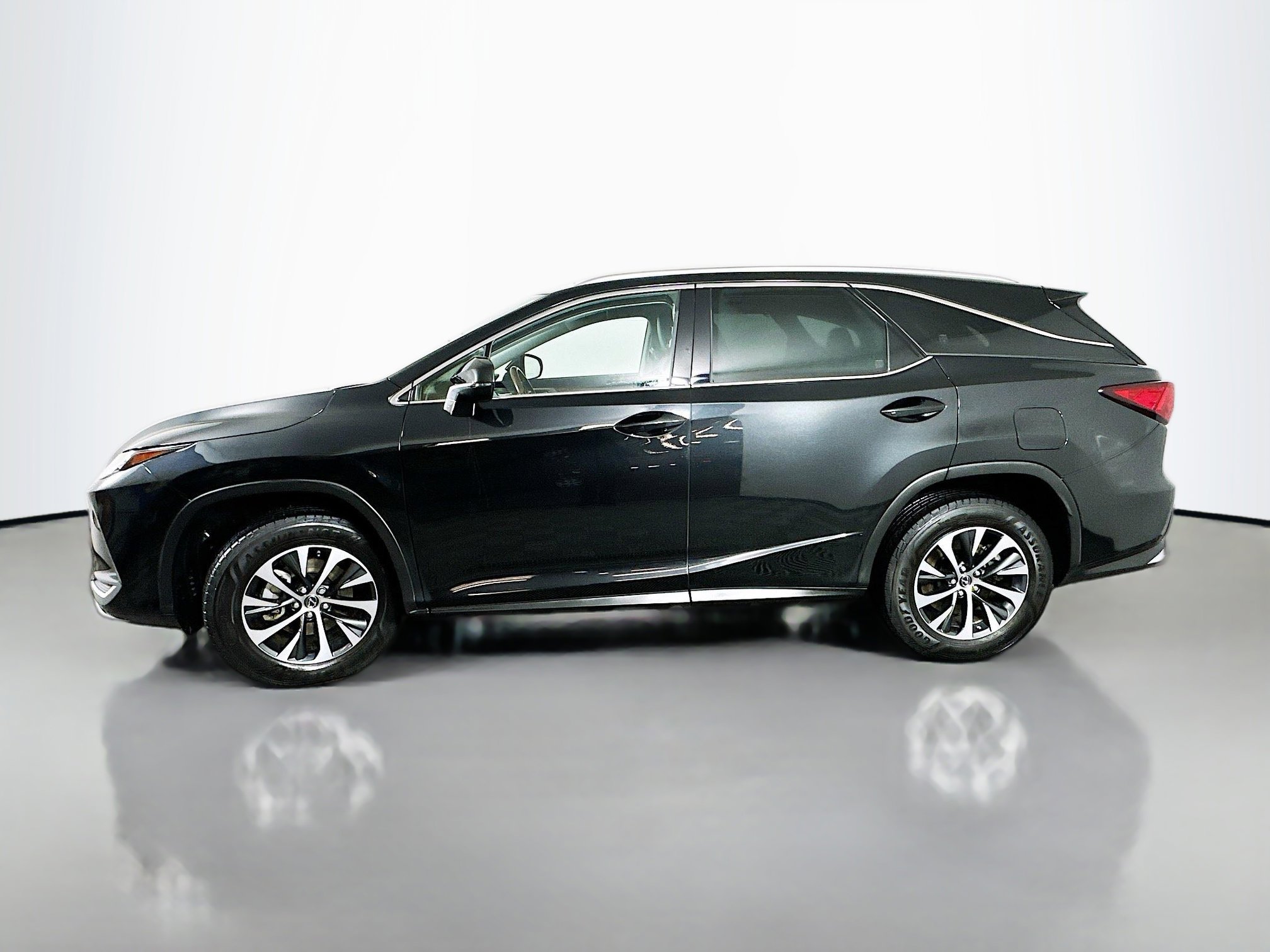 2021 Lexus RX 350L photo 2