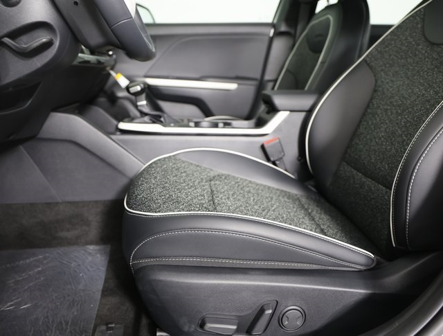 2025 Kia K4 GT-Line photo 10