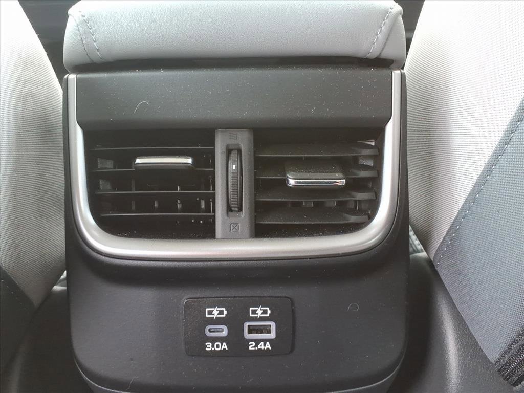 2025 SUBARU LEGACY - Image 29
