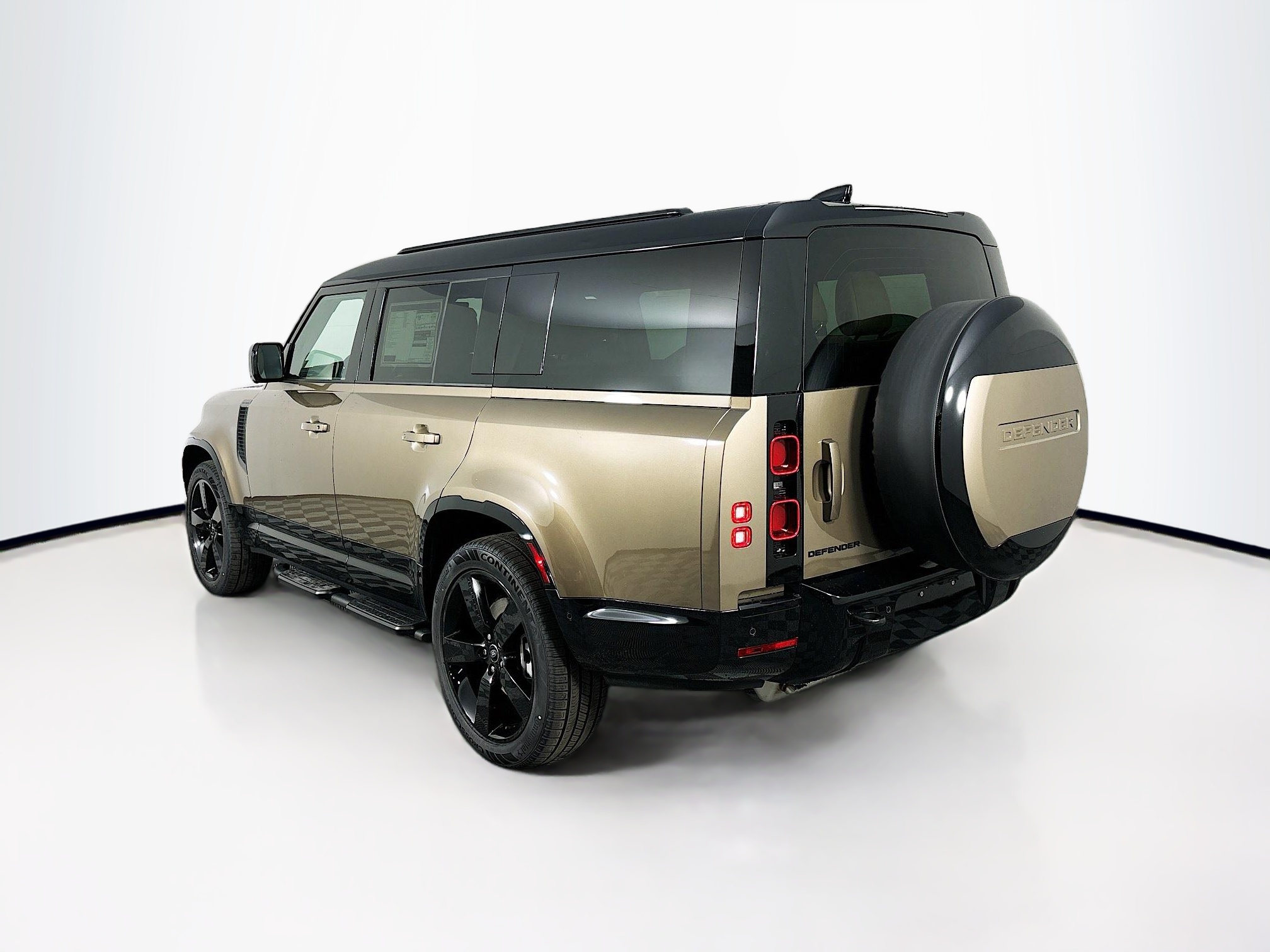 2025 Land Rover Defender 130 X-Dynamic SE photo 7