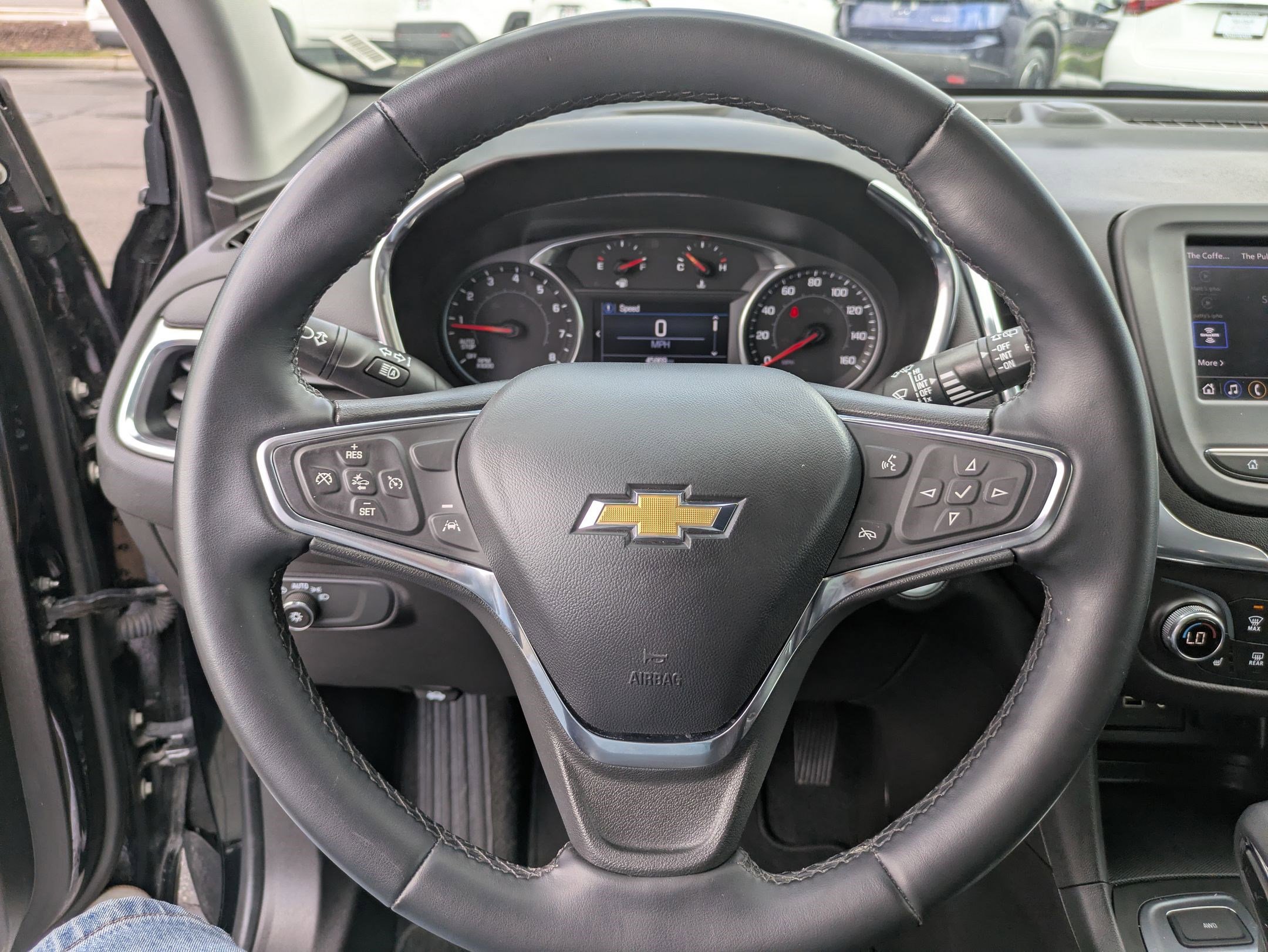 2024 Chevrolet Equinox LT photo 12