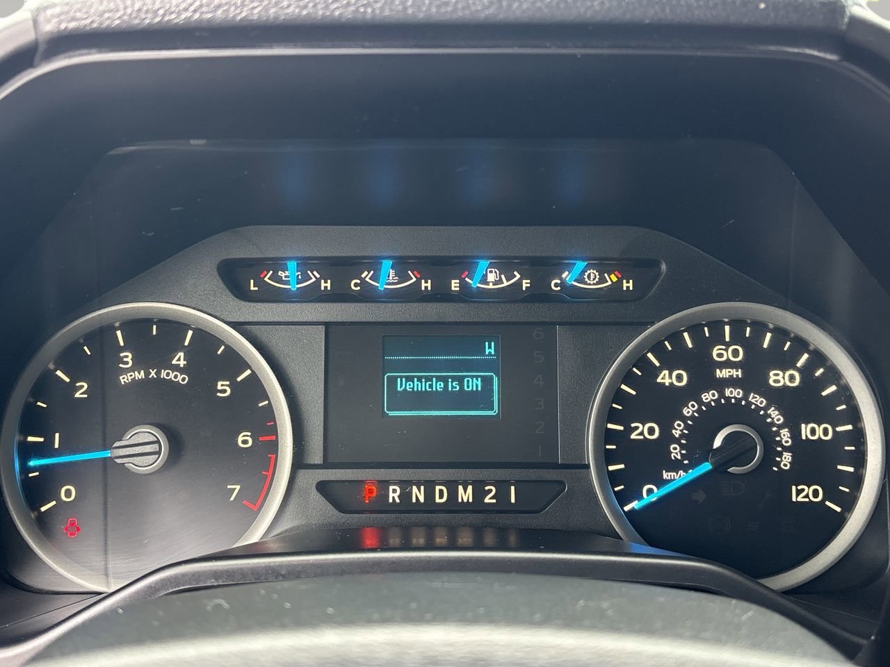 2017 Ford F-150 XLT photo 25