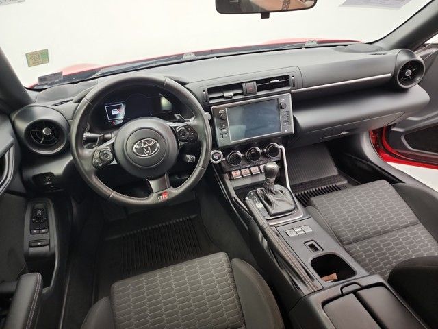 2022 Toyota GR86 Base photo 14