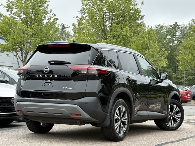 2023 Nissan Rogue SV photo 3