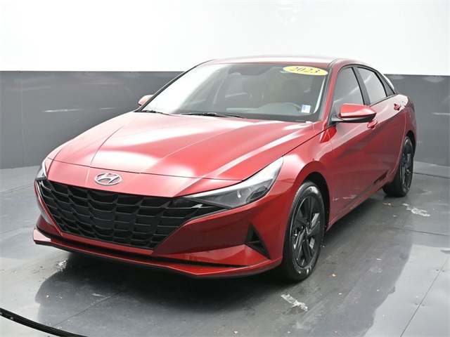 2023 Hyundai Elantra SEL's photo