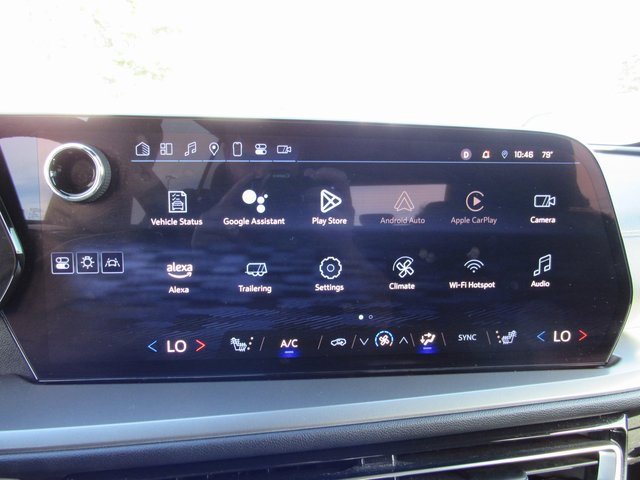 2025 Chevrolet Traverse photo 11