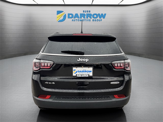 2025 Jeep Compass Latitude photo 3