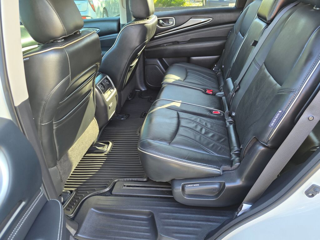 2020 Infiniti QX60 Luxe photo 14