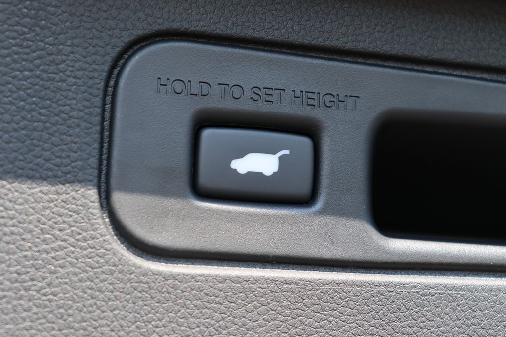 2025 Honda Pilot Touring photo 14