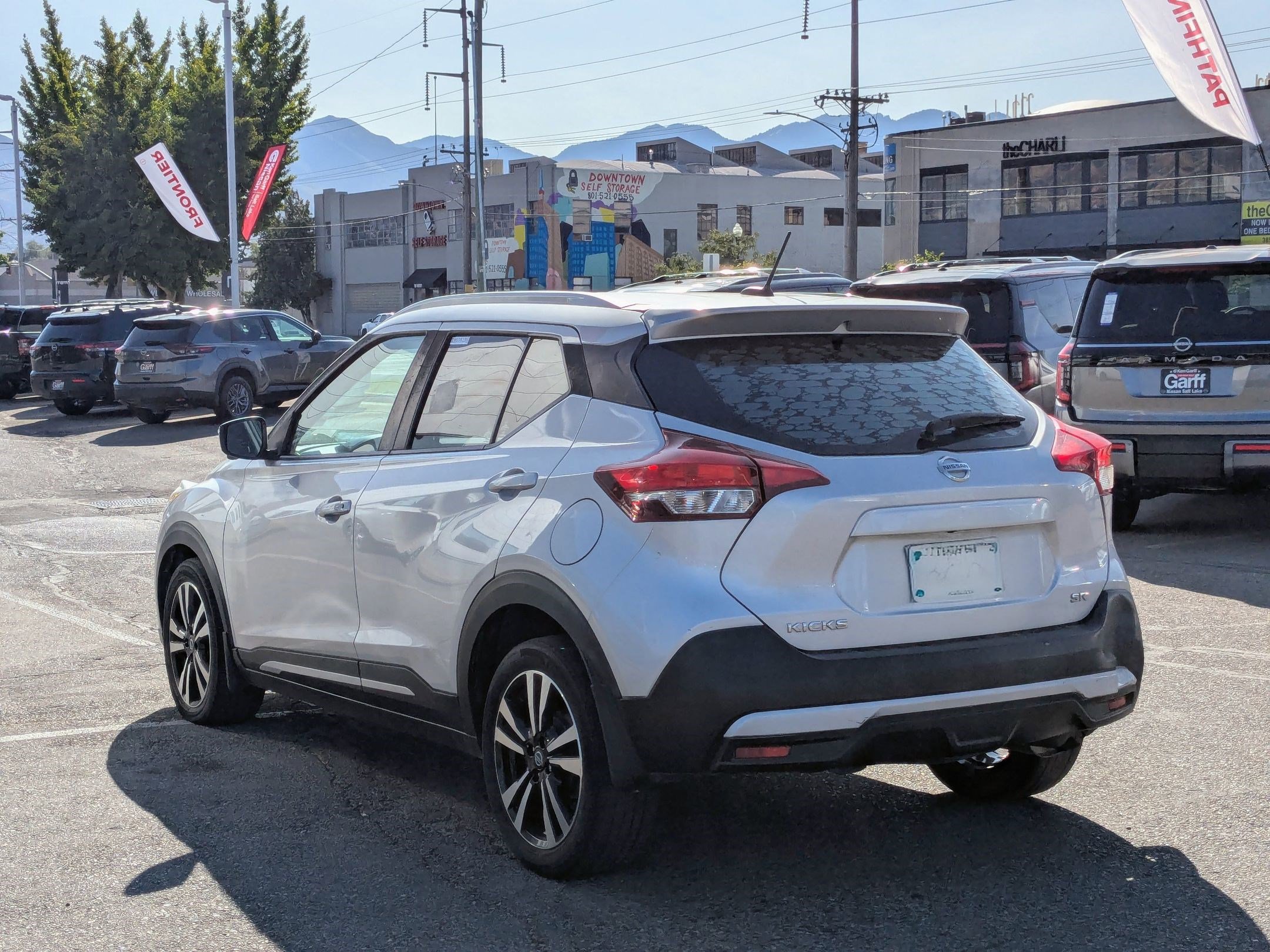 2018 Nissan Kicks SR photo 4
