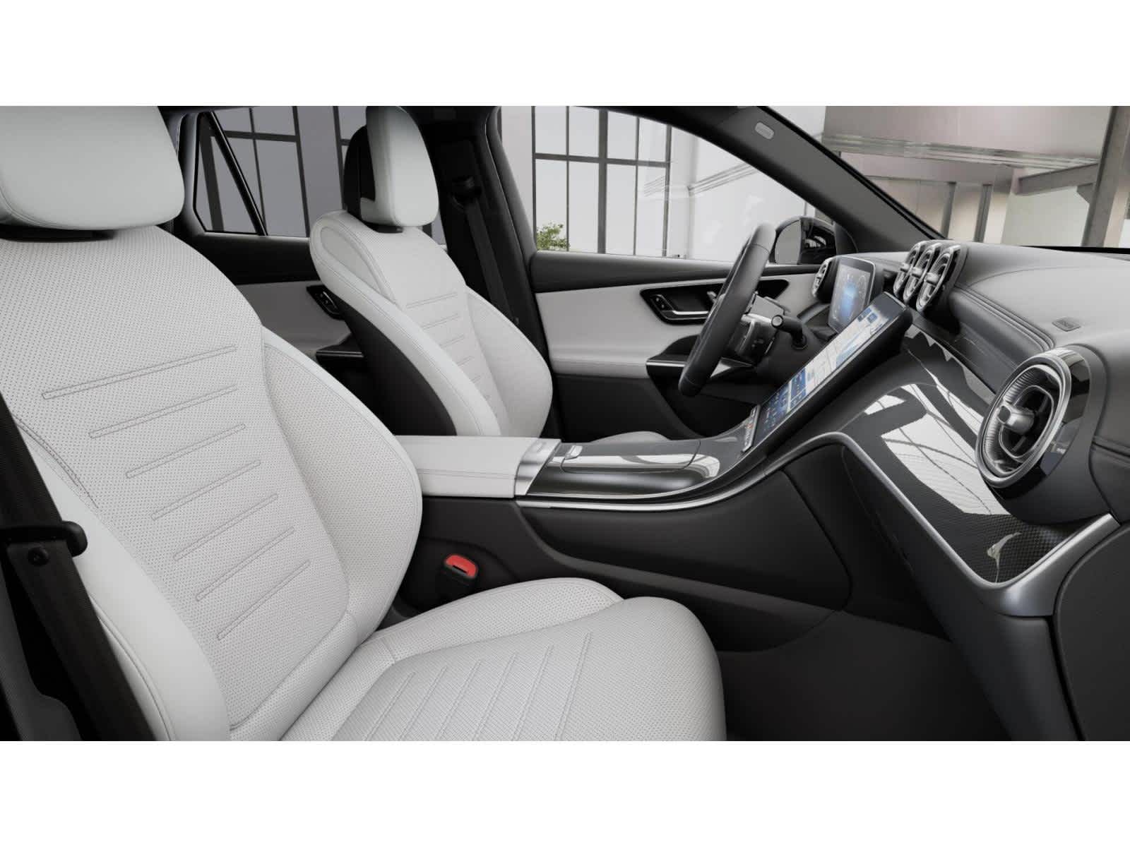 2025 Mercedes Benz GLC 300 photo 3