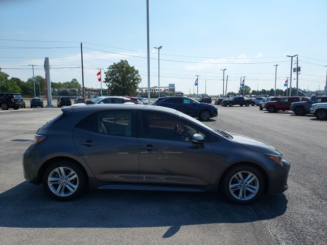 2022 Toyota Corolla SE photo 3