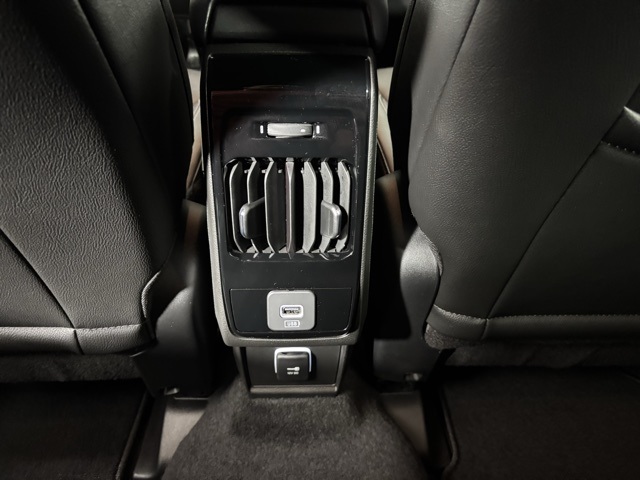 2025 Jeep Compass Limited photo 14