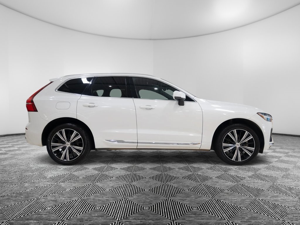 2022 Volvo XC60 B5 Inscription photo 5